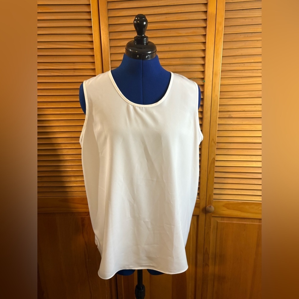 Maggie Sweer White Sleeveless Tank Blouse